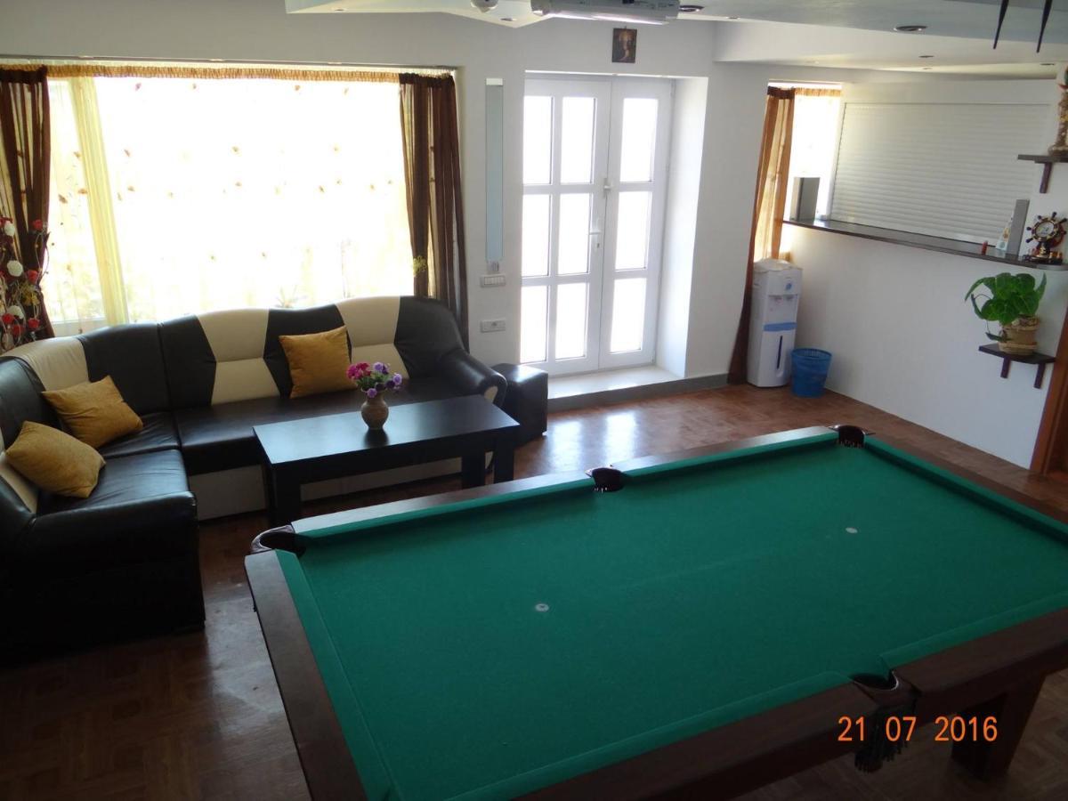 Отель Casa Marea Neagra Костинешти Экстерьер фото