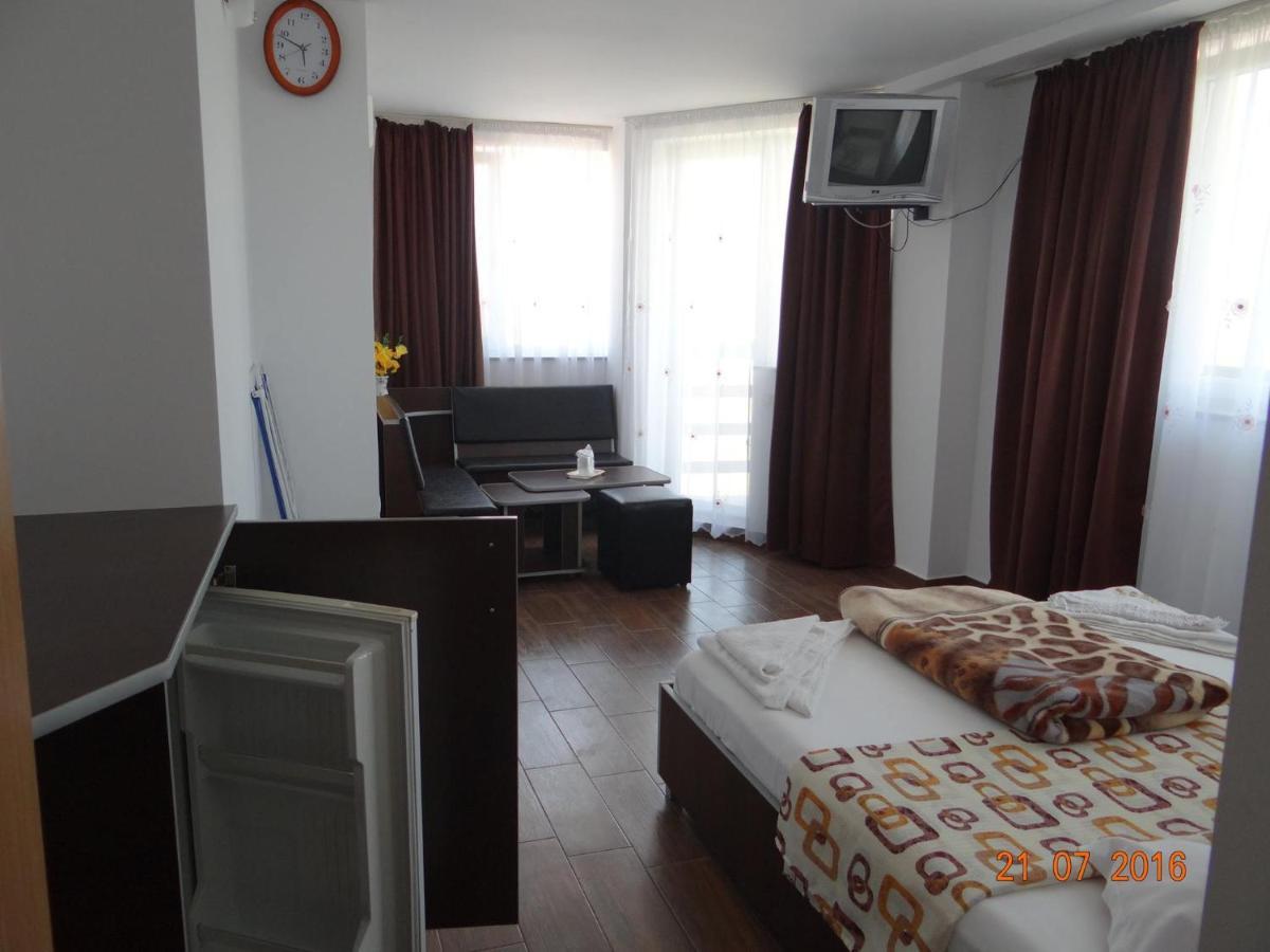 Отель Casa Marea Neagra Костинешти Экстерьер фото