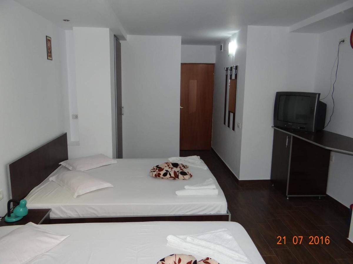 Отель Casa Marea Neagra Костинешти Экстерьер фото